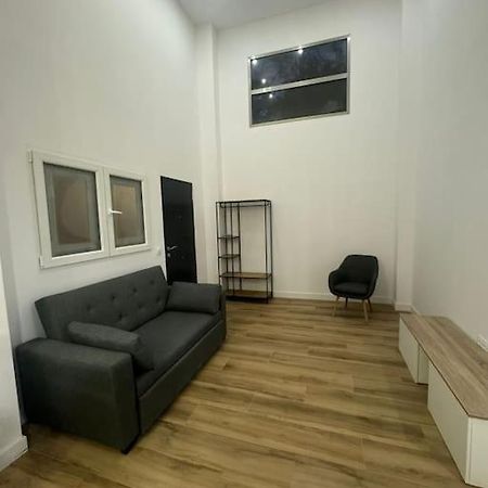 Gran Apartamento A Pie De Calle Valencia Eksteriør billede