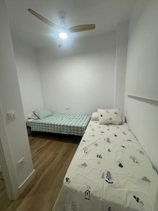 Gran Apartamento A Pie De Calle Valencia Eksteriør billede